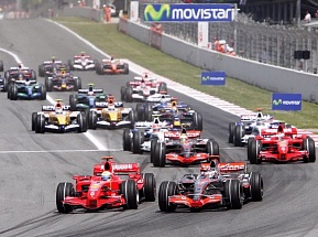 Королевские гонки Формула-1 в Сочи:  на трассе и вокруг нее...